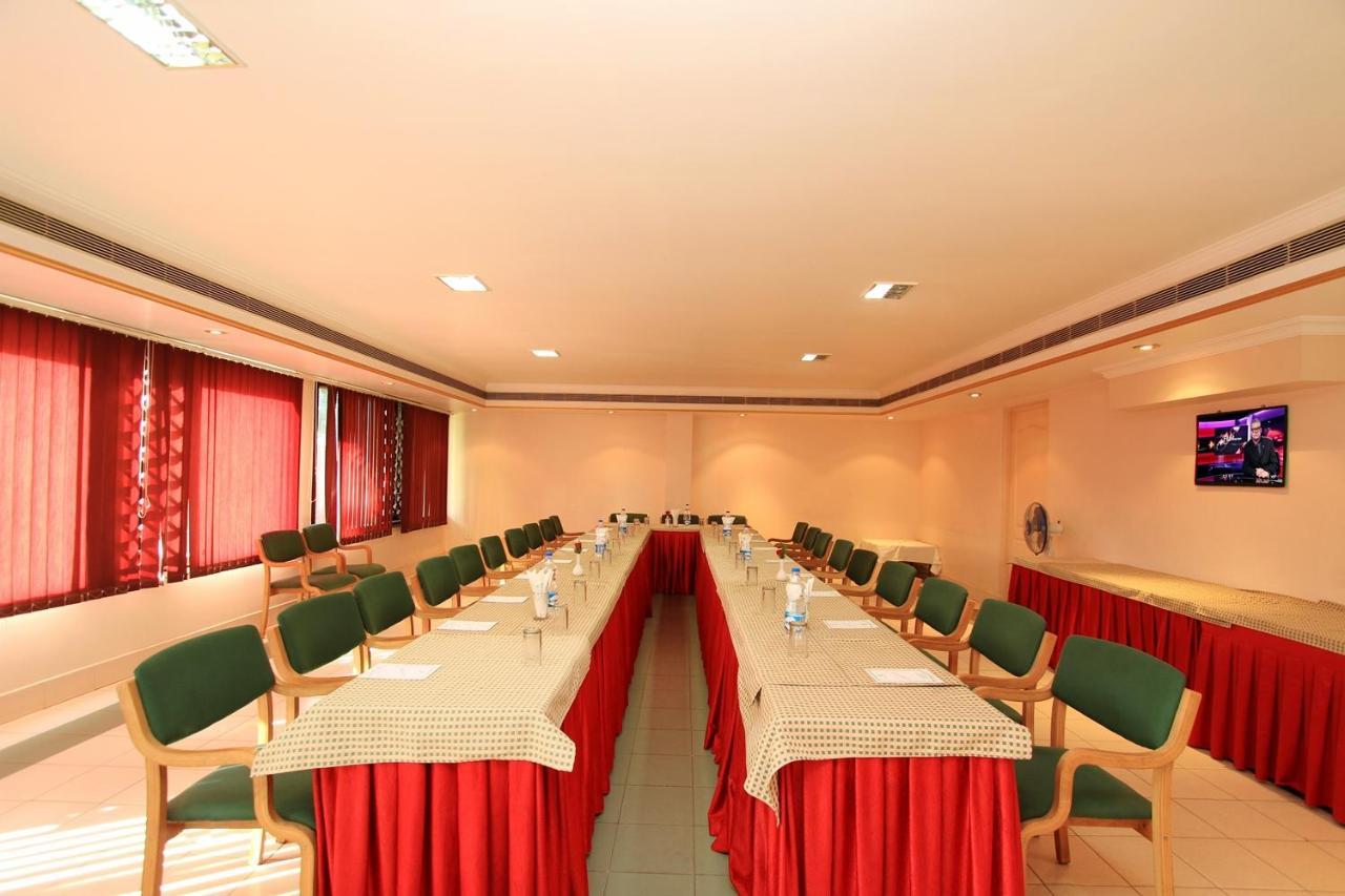 Royal Inn Mysore Eksteriør billede