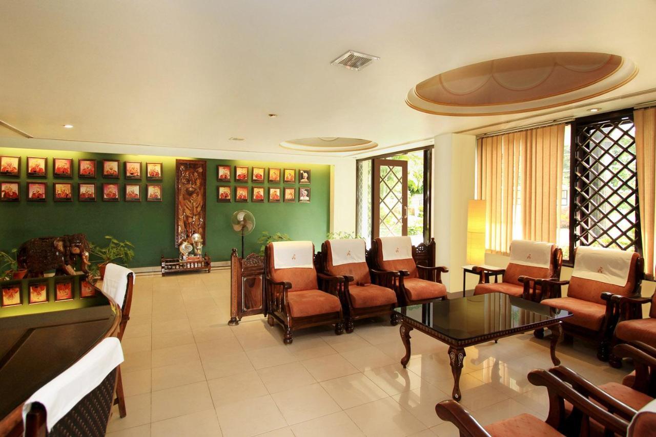 Royal Inn Mysore Eksteriør billede