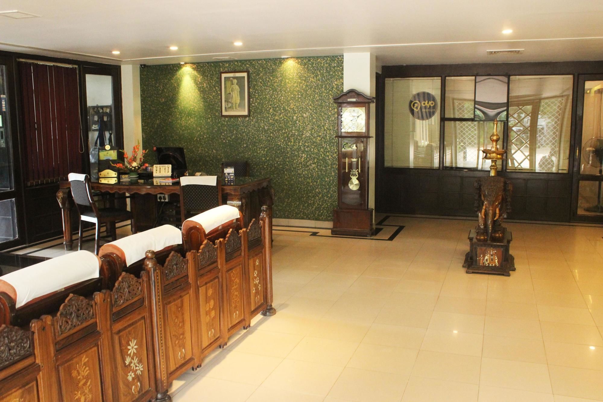 Royal Inn Mysore Eksteriør billede
